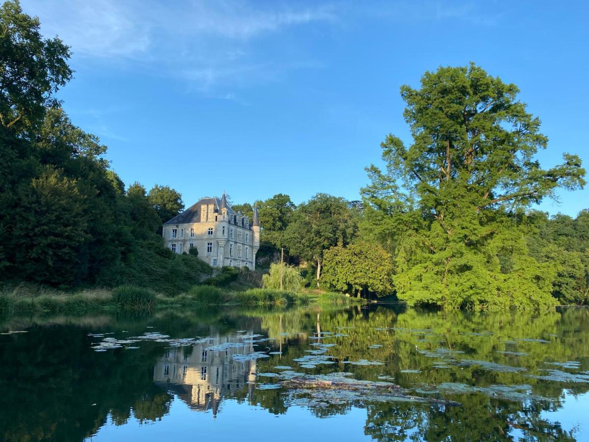 Chateau Des Loups - Les Pommiers Echire ภายนอก รูปภาพ