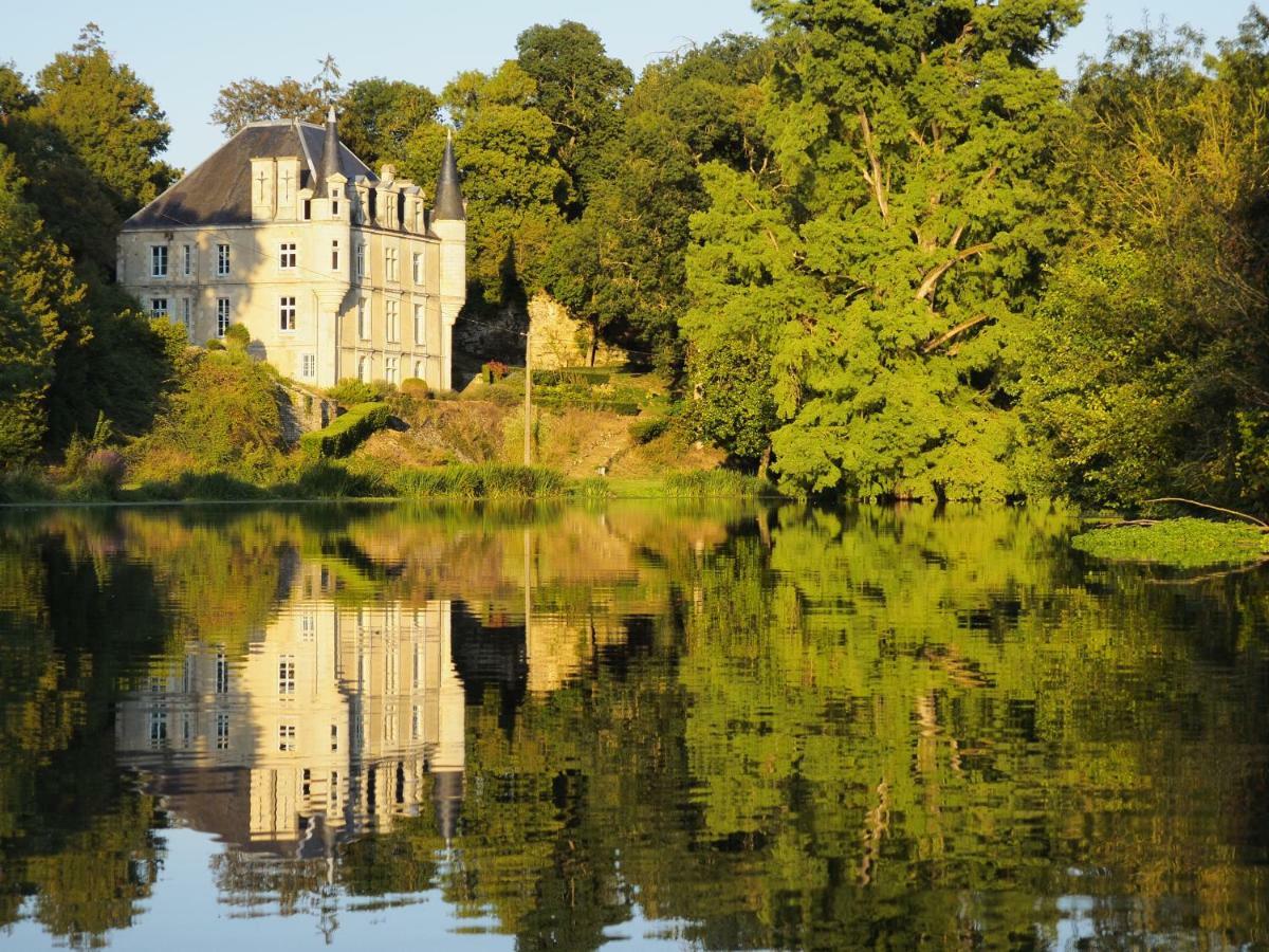 Chateau Des Loups - Les Pommiers Echire ภายนอก รูปภาพ